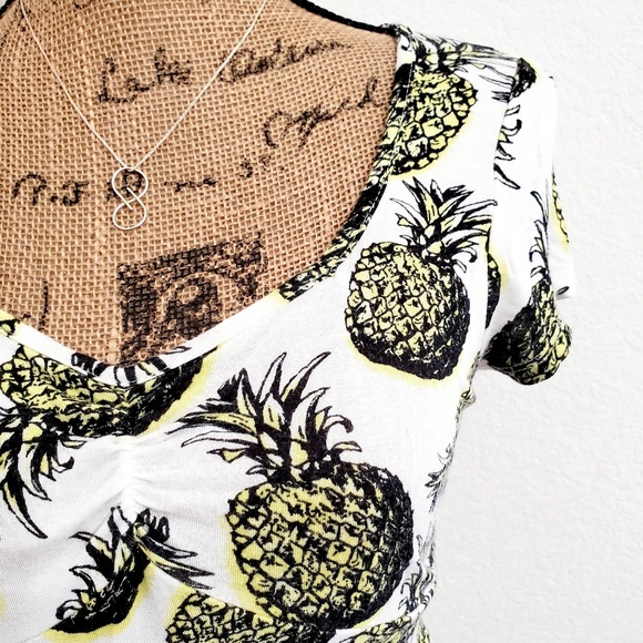 about a girl Los Angeles pineapple themed top cap sleeve Med - Picture 2 of 6